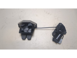 Замок багажника  Volvo V90 2016-2020       