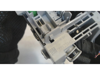 Блок предохранителей Chevrolet Equinox 2017- 22923945 1.5