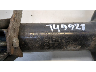 Стойка амортизатора Nissan Kubistar