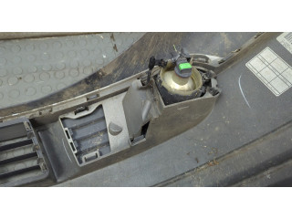 Решетка радиатора  Volvo S40 2004-          