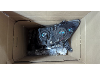 Фара передняя Nissan Pathfinder 2012-2020 правая