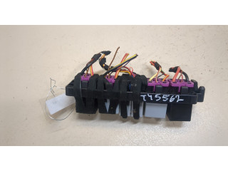 Блок предохранителей Volkswagen Golf 6 2009-2012