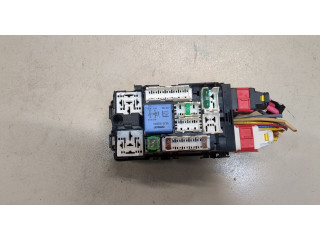Блок предохранителей Citroen C4 2010-2015 9665492680