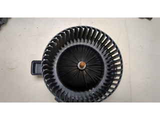 Моторчик печки  Cadillac XT5 2016-2019        