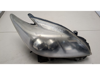 Фара передняя  Toyota Prius 2009-2015 правая 