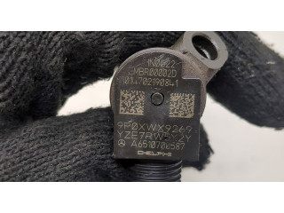 Форсунка топливная Jeep Patriot 2010-2016 68072174AA