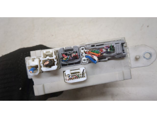 Блок предохранителей  Lexus LS460 2006-2012          4.6