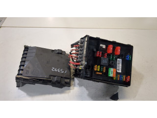 Блок предохранителей Audi Q3 2011-2014