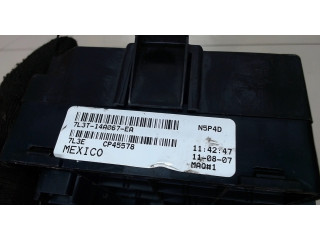 Блок предохранителей Nissan Rogue 2007-2013 7L3T14A067EA 2.5