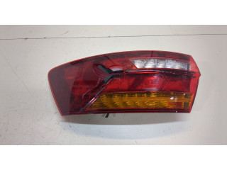 Задний фонарь