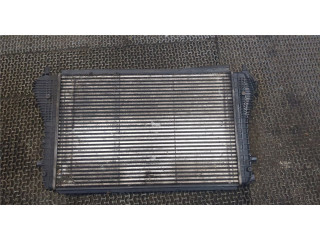 Интеркулер  Volkswagen Jetta 5 2004-2010 1.9  1K0145808L    