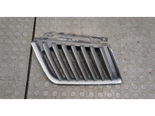 Решетка радиатора  Mitsubishi L200 2006-2015          