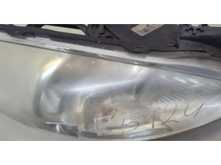 Фара передняя  Peugeot 3008 2009-2016 правая 