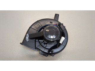 Моторчик печки  Skoda Octavia (A5) 2004-2013        