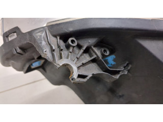 Фара передняя Peugeot 208 2012-2019 правая