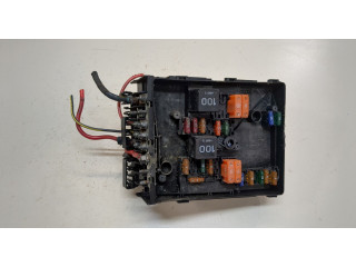 Блок предохранителей Volkswagen Caddy 2004-2010