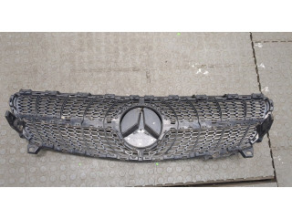 Решетка радиатора  Mercedes A W176 2012-2018          