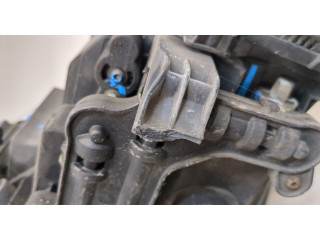 Фара передняя  Volkswagen Phaeton 2010-2016 правая 