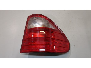 Задний фонарь          