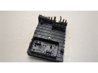 Блок предохранителей  Volkswagen Passat 6 2005-2010         