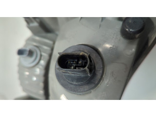 Задний фонарь          