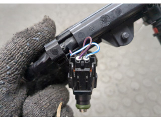 Форсунка топливная Skoda Fabia 2007-2014 03E906031C