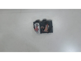 Блок предохранителей  Chevrolet Equinox 2005-2009      20819332    3.4