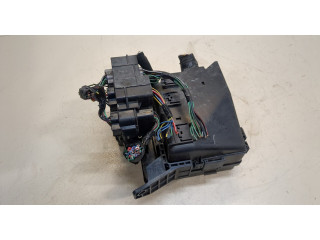 Блок предохранителей Mitsubishi Grandis 2