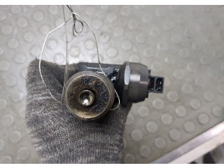 Форсунка топливная Volkswagen Touareg 2002-2007 070130073N