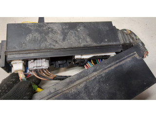 Блок предохранителей  Lexus IS 2005-2013          2.2