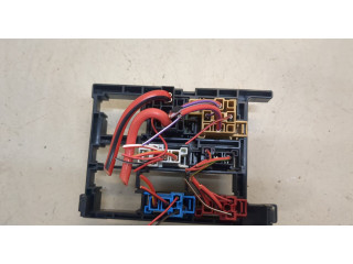 Блок реле  Skoda Yeti 2013-2018         