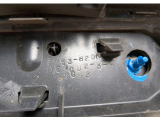 Решетка радиатора  Ford Explorer 2015-2019          FB5Z8200AC