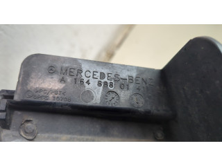 Решетка радиатора  Mercedes ML W164 2005-2011          A1648800685