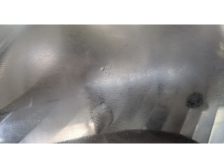 Фара передняя  Toyota Urban Cruiser левая 