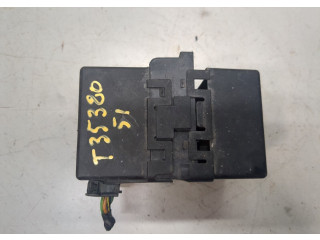 Блок реле  Ford Fusion 2002-2012          1.6