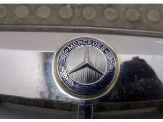 Решетка радиатора  Mercedes C W204 2006-2015          