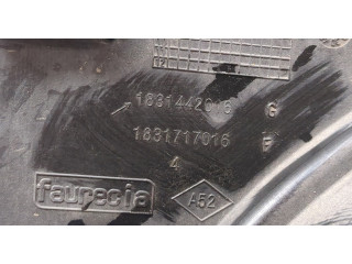 Вентилятор радиатора  Renault Clio 2005-2009           