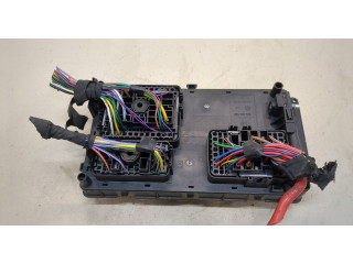 Блок предохранителей  Chevrolet Orlando 2011-2018      13222782   