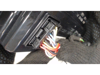 Дисплей бортового компьютера Nissan Elgrand 1997-2002 957101H300