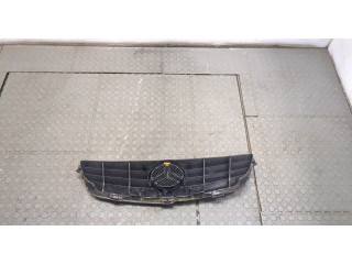 Решетка радиатора Mercedes CLK W209 2002-2009