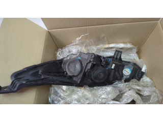 Фара передняя Ford Fiesta 2012-2019 правая