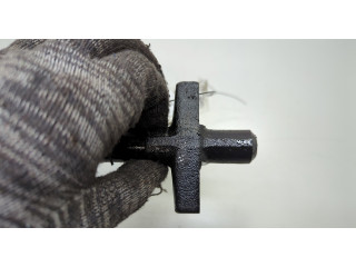 Форсунка топливная Mitsubishi Pajero / Montero 2000-2006 ME203961