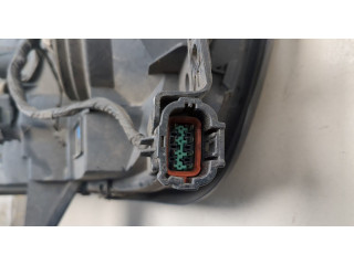 Фара передняя  Infiniti QX56 2004-2010 правая 