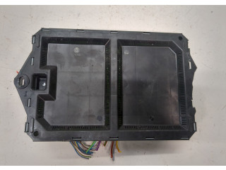 Блок предохранителей Jaguar XF 2007–2012 8x2t14b476bd 2.7