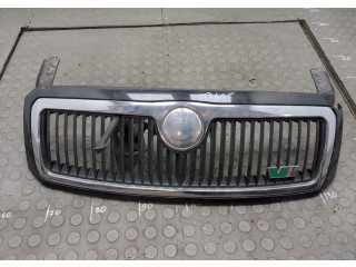 Решетка радиатора  Skoda Fabia 1999-2007          
