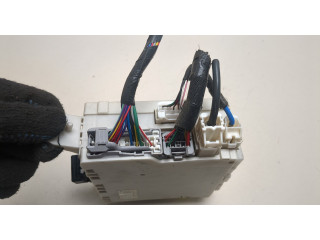 Блок предохранителей  Lexus LS460 2006-2017      0805220072, 8273050480, 747003890   