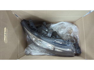 Фара передняя Mitsubishi Outlander 2012-2021 правая