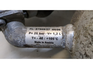 Стойка амортизатора  Volkswagen Phaeton 2002-2010      