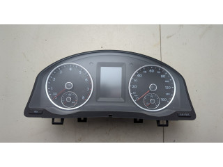 Панель приборов Volkswagen Tiguan 2011-2016 5N0920972E