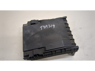 Блок предохранителей Volkswagen Golf 6 2009-2012